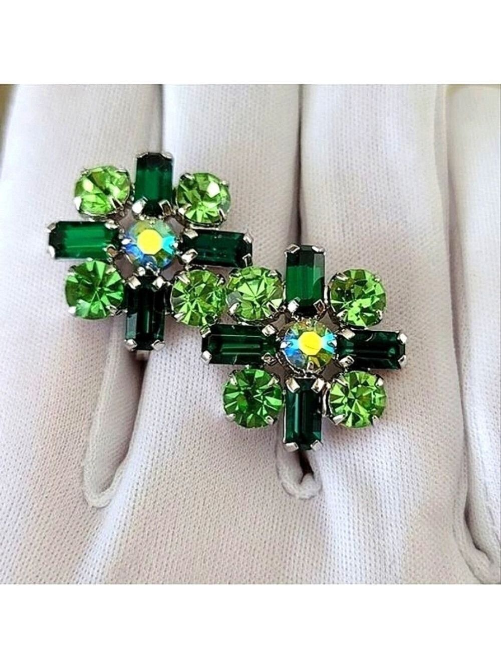 Earrings Silver Tone Green Crystal Clip On Earrings #0086